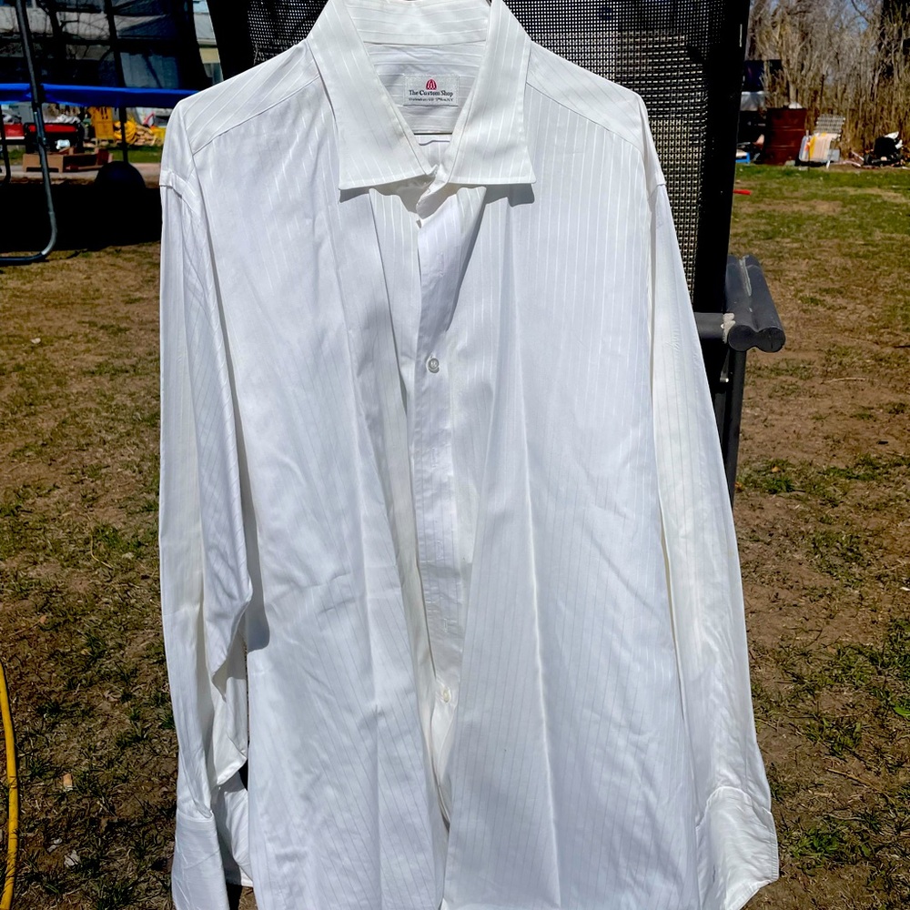 The Custom Shop XL Button Up Dress Shirt